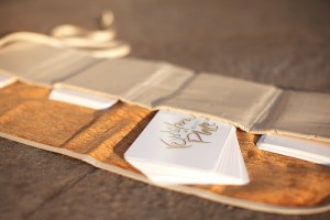 Revolution Cards inkl. Stoffrolltasche (Creme)